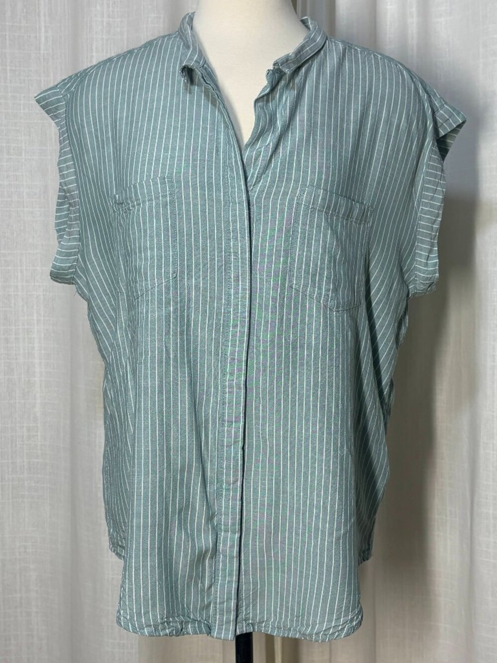 Jachs Pale Turquoise Crop Sleeve Button Up